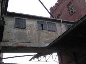 Übergang zwischen Speicher und Hauptgebäude
